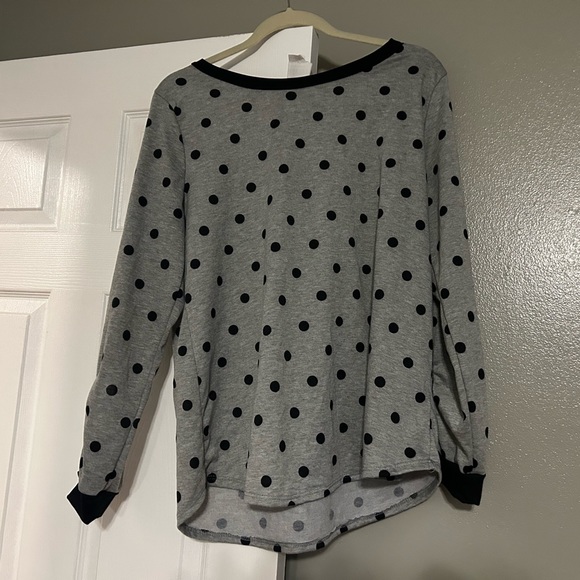 Sew in love sized large polka dots top with a bold ladder detail on the forearm - Picture 6 of 6